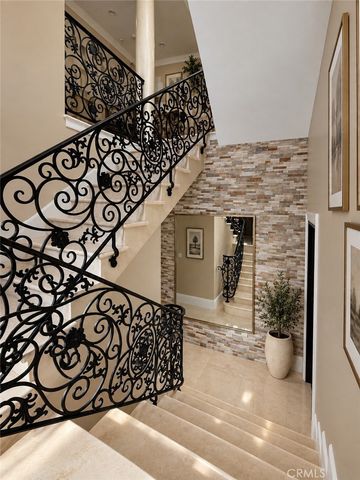 4228 Canoga Drive, Los Angeles, CA 91364