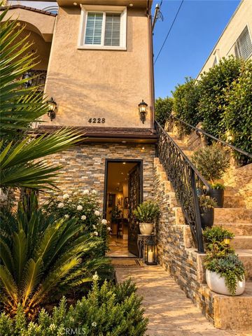 4228 Canoga Drive, Los Angeles, CA 91364