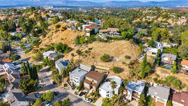 4228 Canoga Drive, Los Angeles, CA 91364