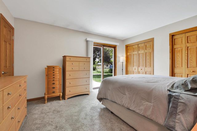 7527 S 73rd STREET, Franklin, WI 53132