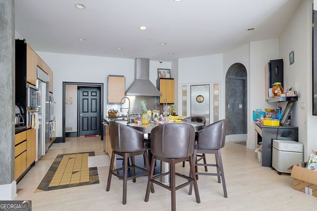 110 Larne Court, Roswell, GA 30076