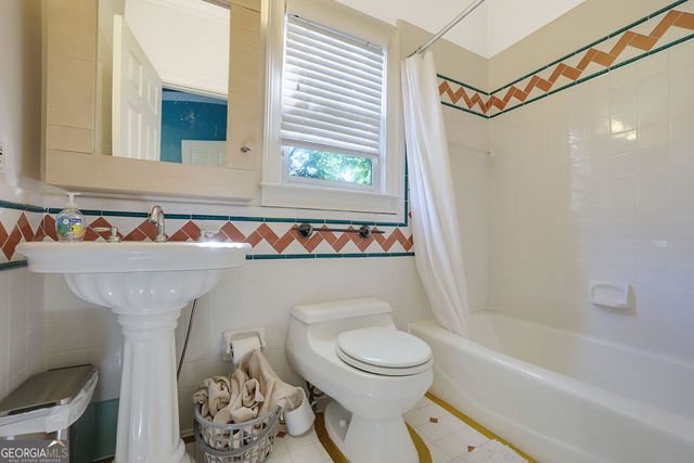 110 Larne Court, Roswell, GA 30076