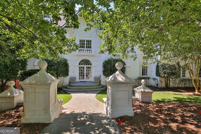 110 Larne Court, Roswell, GA 30076