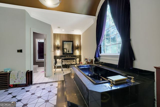 110 Larne Court, Roswell, GA 30076