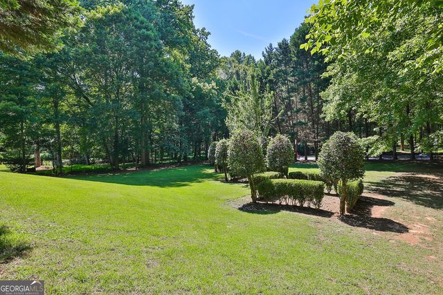 110 Larne Court, Roswell, GA 30076