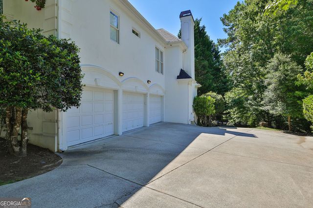 110 Larne Court, Roswell, GA 30076