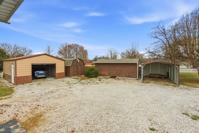 4971 Hyde Rd, Springfield, TN 37172