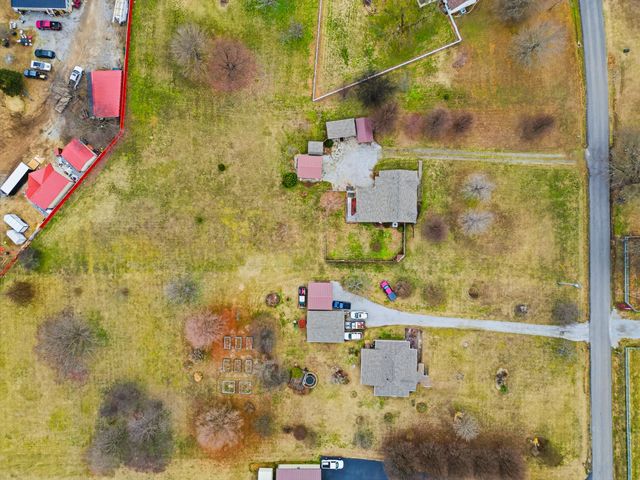 4971 Hyde Rd, Springfield, TN 37172