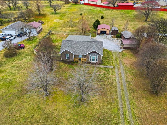 4971 Hyde Rd, Springfield, TN 37172