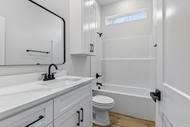 621 Valley Oak Drive, Sherwood, AR 72120