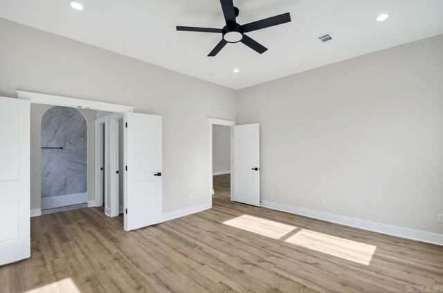 621 Valley Oak Drive, Sherwood, AR 72120