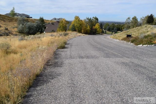 6852 S Ensenada Circle, Idaho Falls, ID 83406