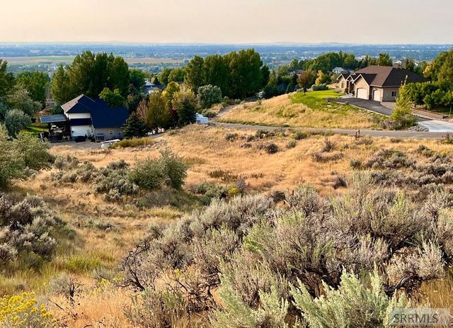 6852 S Ensenada Circle, Idaho Falls, ID 83406