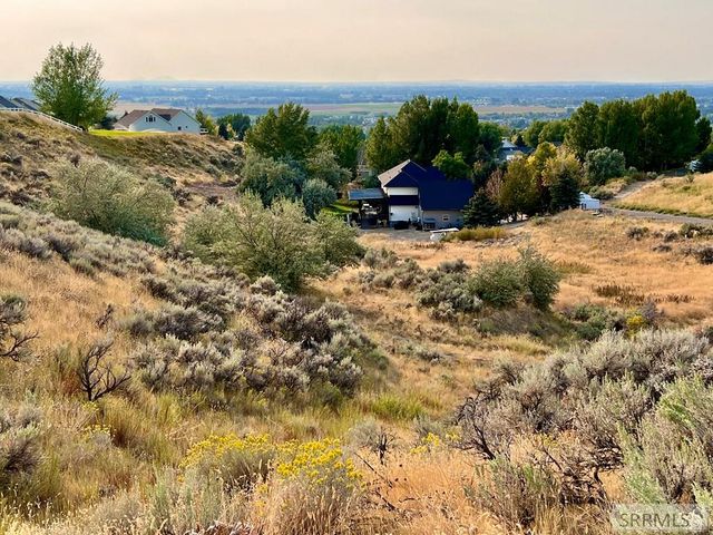 6852 S Ensenada Circle, Idaho Falls, ID 83406