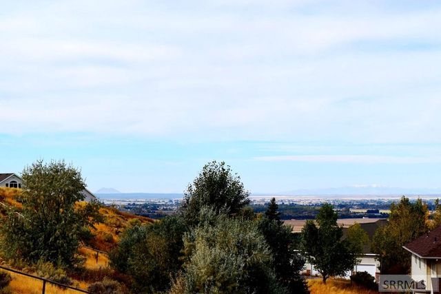 6852 S Ensenada Circle, Idaho Falls, ID 83406