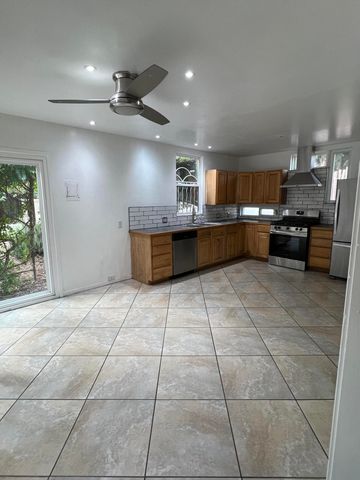 925 Quincy Street NE, Albuquerque, NM 87110