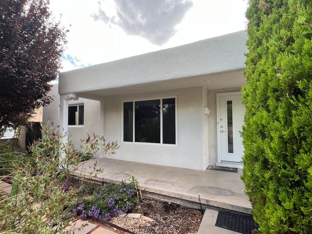 925 Quincy Street NE, Albuquerque, NM 87110