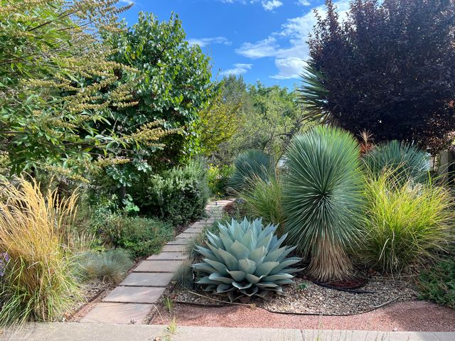 925 Quincy Street NE, Albuquerque, NM 87110
