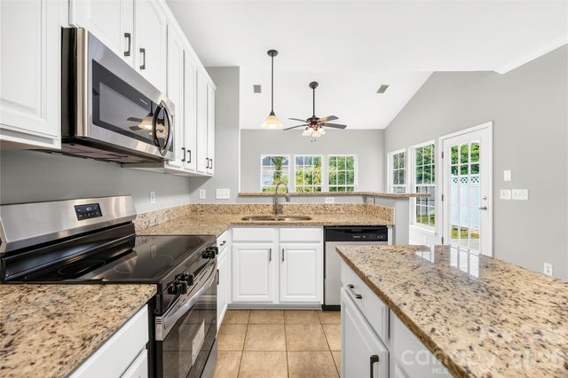 10011 Alexander Martin Avenue, Charlotte, NC 28277