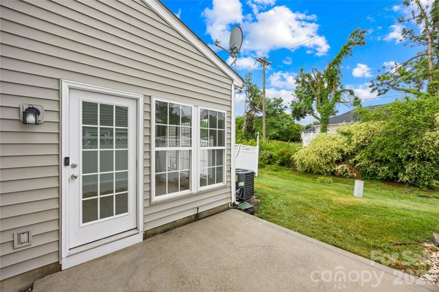 10011 Alexander Martin Avenue, Charlotte, NC 28277