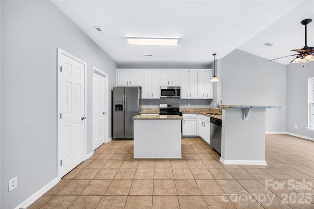 10011 Alexander Martin Avenue, Charlotte, NC 28277