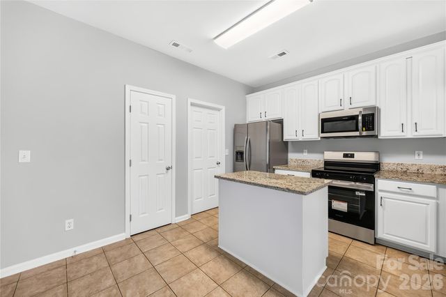 10011 Alexander Martin Avenue, Charlotte, NC 28277