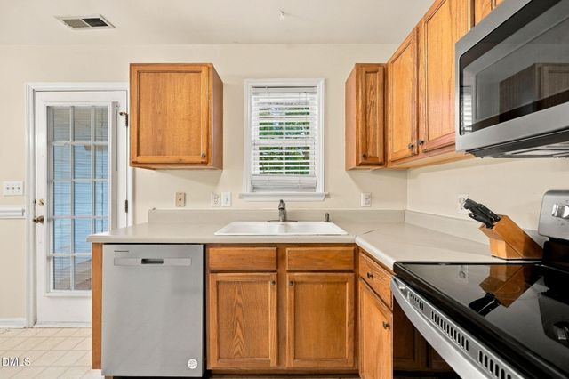 2220 Turtle Point Drive, Raleigh, NC 27604