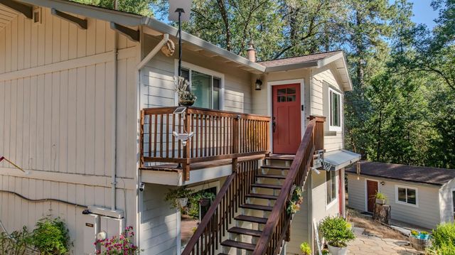 20911 French Gulch Rd, Pine Grove, CA 95665