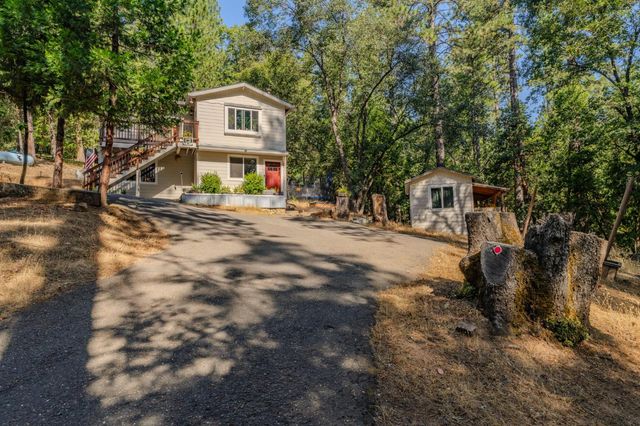 20911 French Gulch Rd, Pine Grove, CA 95665