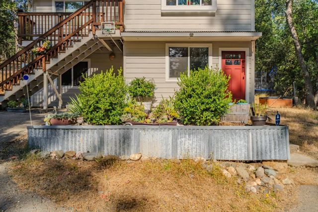 20911 French Gulch Rd, Pine Grove, CA 95665