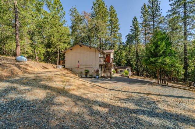 20911 French Gulch Rd, Pine Grove, CA 95665