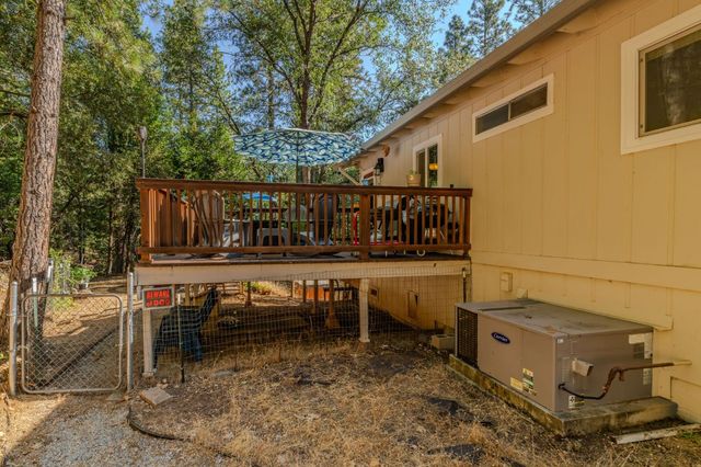 20911 French Gulch Rd, Pine Grove, CA 95665