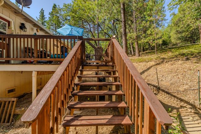 20911 French Gulch Rd, Pine Grove, CA 95665