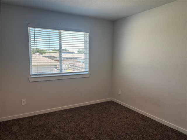1218 Amistad Loop, College Station, TX 77845