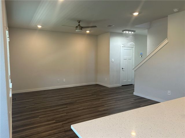 1218 Amistad Loop, College Station, TX 77845