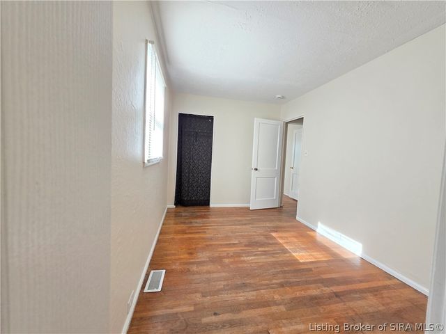 246 Ealy, New Albany, IN 47150