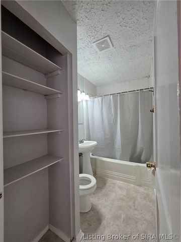 246 Ealy, New Albany, IN 47150