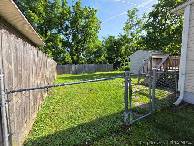 246 Ealy, New Albany, IN 47150