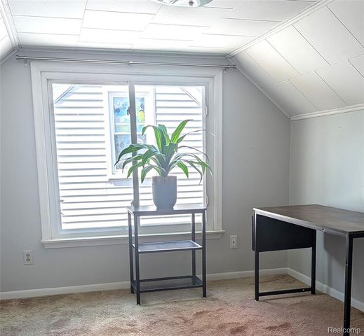 331 S Chocolay Avenue, Clawson, MI 48017