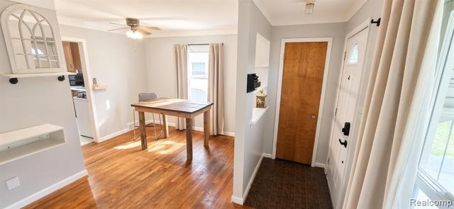 331 S Chocolay Avenue, Clawson, MI 48017