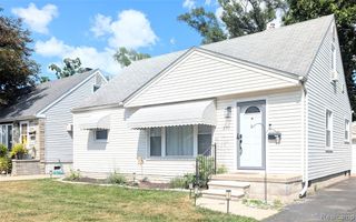 331 S Chocolay Avenue, Clawson, MI 48017