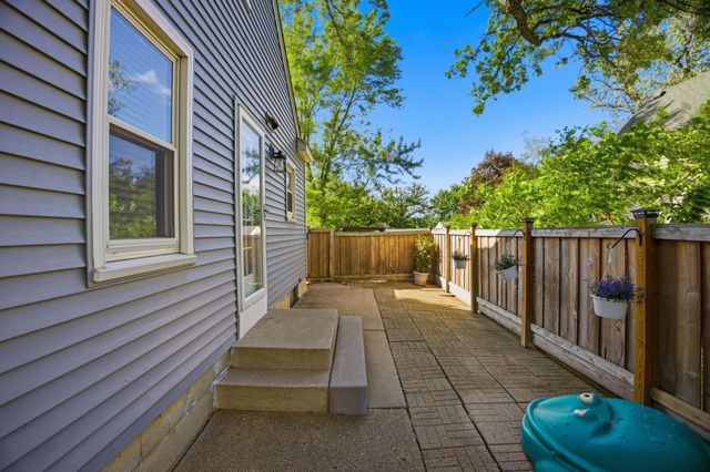 7515 North Street, Saint Louis Park, MN 55426