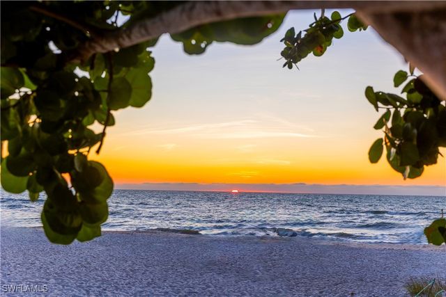 1270 11th ST N, Naples, FL 34102