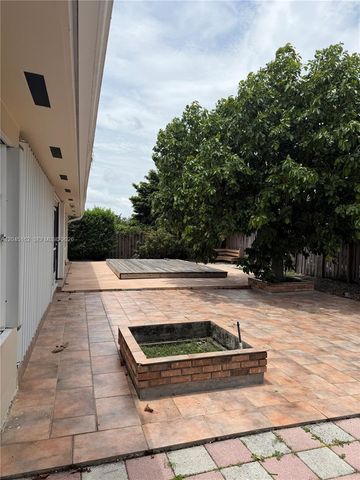 3262 SW 139th Pl, Miami, FL 33175