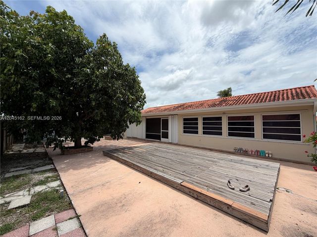 3262 SW 139th Pl, Miami, FL 33175