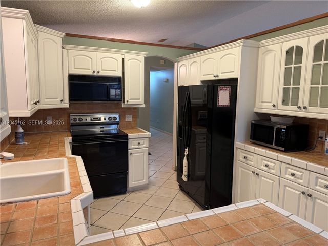 3262 SW 139th Pl, Miami, FL 33175