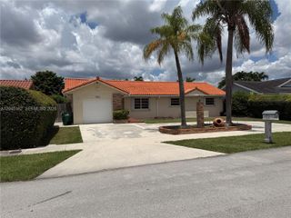 3262 SW 139th Pl, Miami, FL 33175