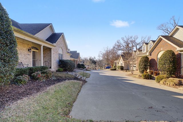 2814B White Oak Dr, Nashville, TN 37215