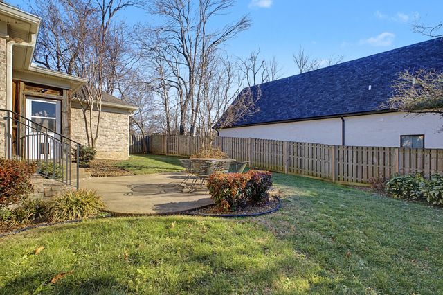 2814B White Oak Dr, Nashville, TN 37215