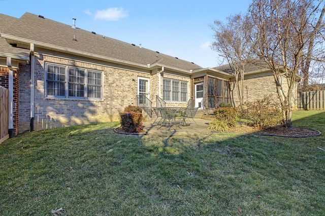 2814B White Oak Dr, Nashville, TN 37215